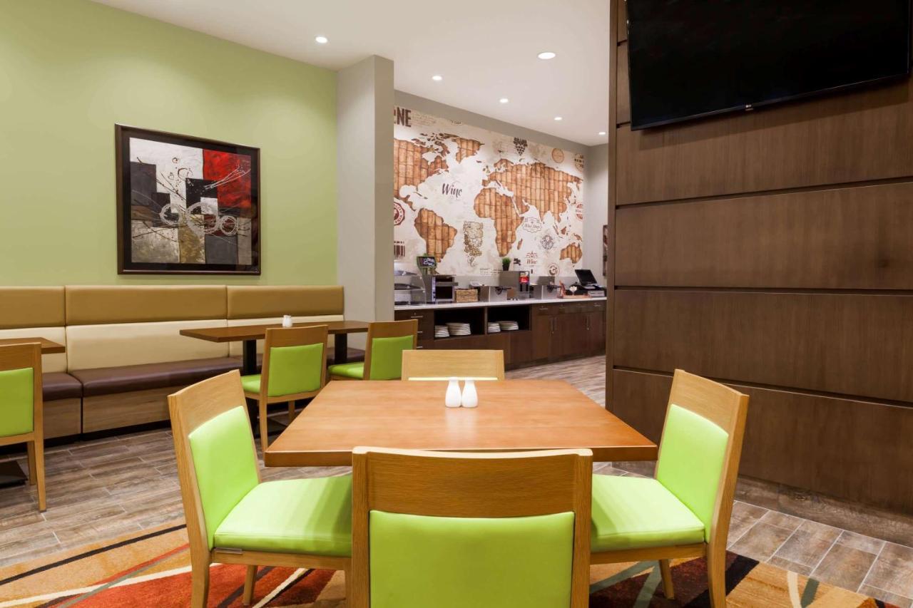 Wyndham Garden Edmonton Airport Leduc